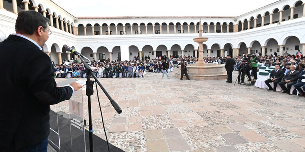 El presidente Luis Arce en la inauguración de la 37ª Olimpiada Internacional de Informática (IOI)