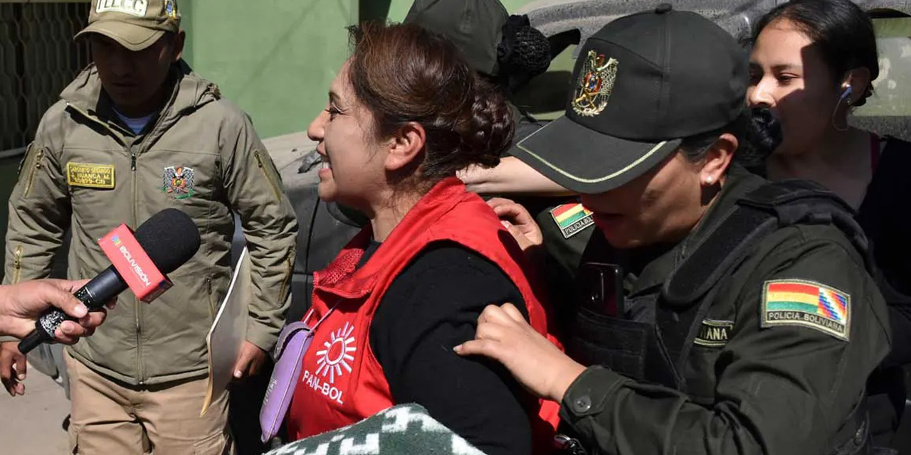 Ruth Nina luego de su declaración fue aprehendida.
