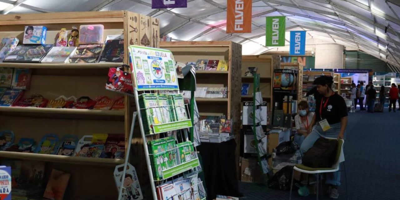 Editorial del Estado participa en Feria Internacional del Libro de Venezuela