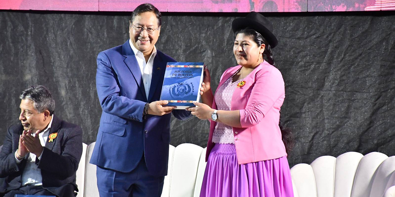 Presentan el libro que revela la historia no contada del país