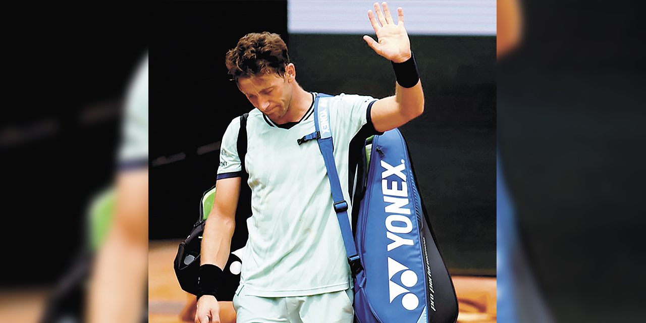 El tenista noruego Casper Ruud perdió y quedó fuera del Ronald Garros.