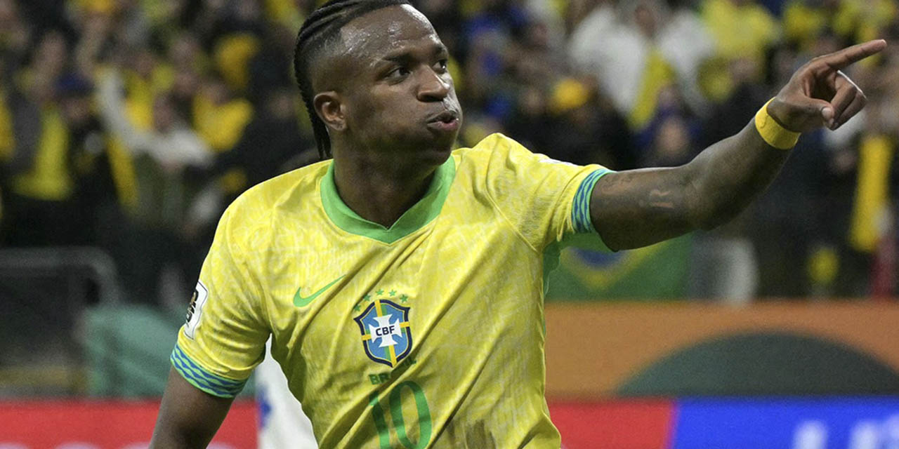 Vinicius celebra su gol, el que le dio la victoria a Brasil.