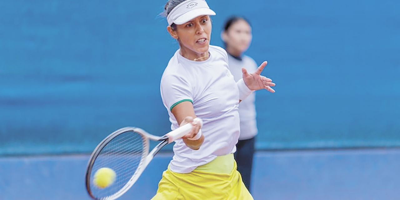 Noelia Zeballos en plena acción frente a Barbados.