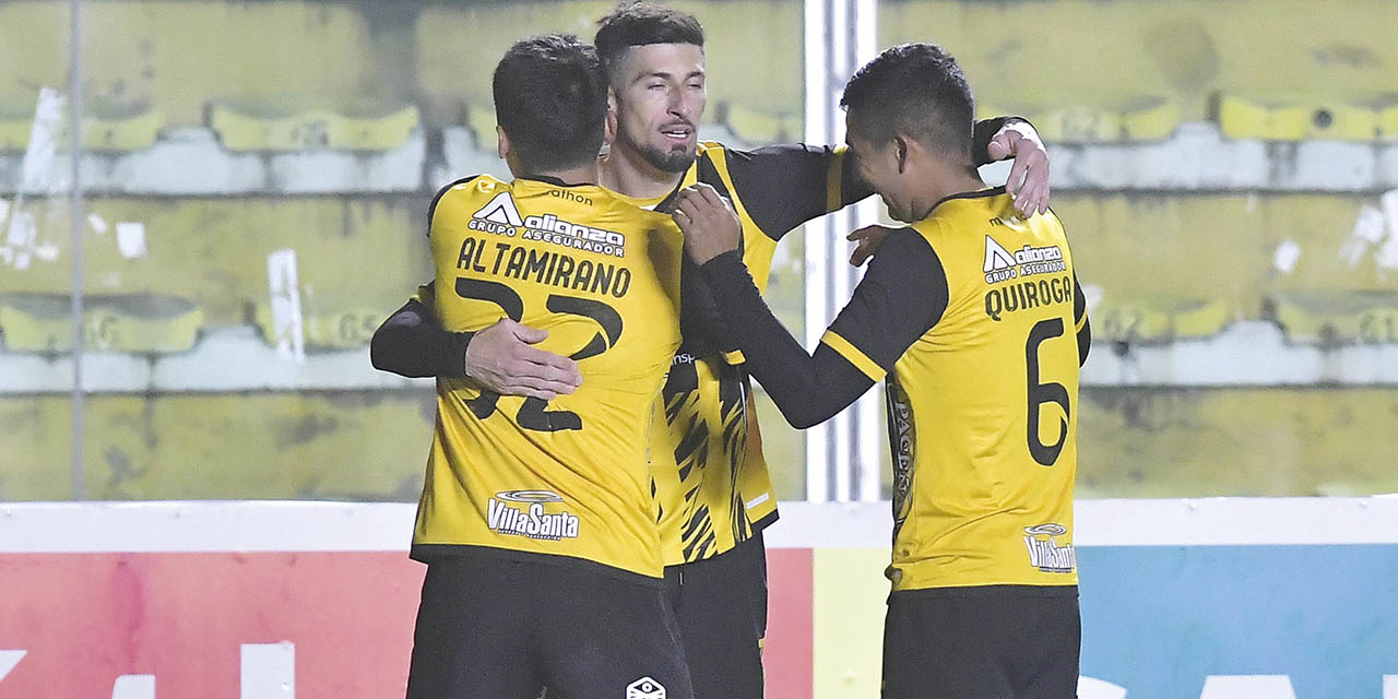 El Tigre saca su garra, vence a Universitario y es uno de los punteros