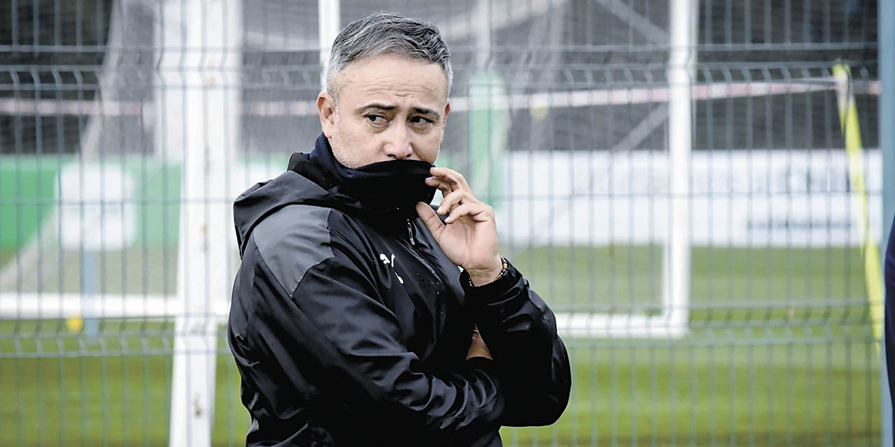 Flavio Robatto, técnico de Bolívar, quiere llegar lejos en la Copa Sudamericana.