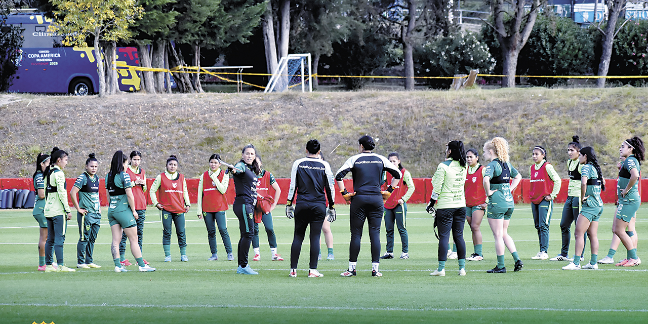 La selección femenina tendrá un difícil compromiso en las clasificatorias al Mundial 2027.