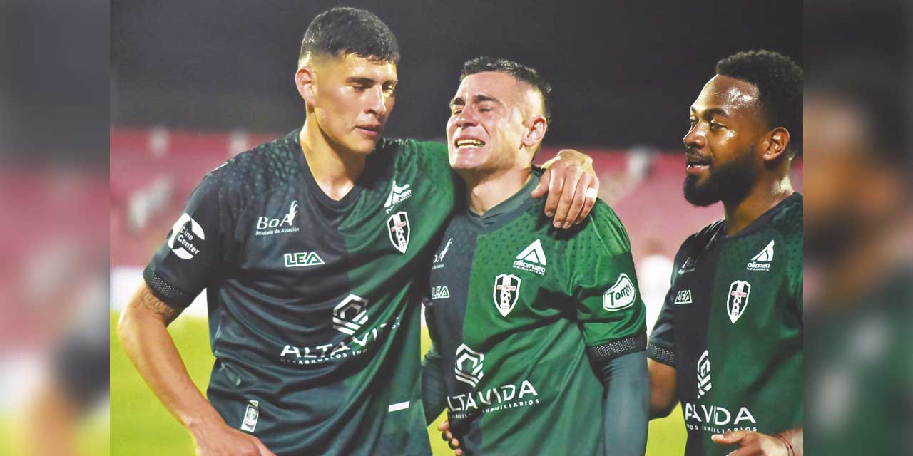 Jugadores de Tomayapo festejan la victoria.