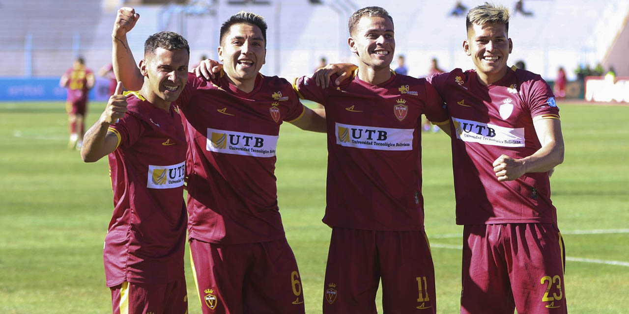 Integrantes de Real Oruro saborean la victoria en el clásico orureño.