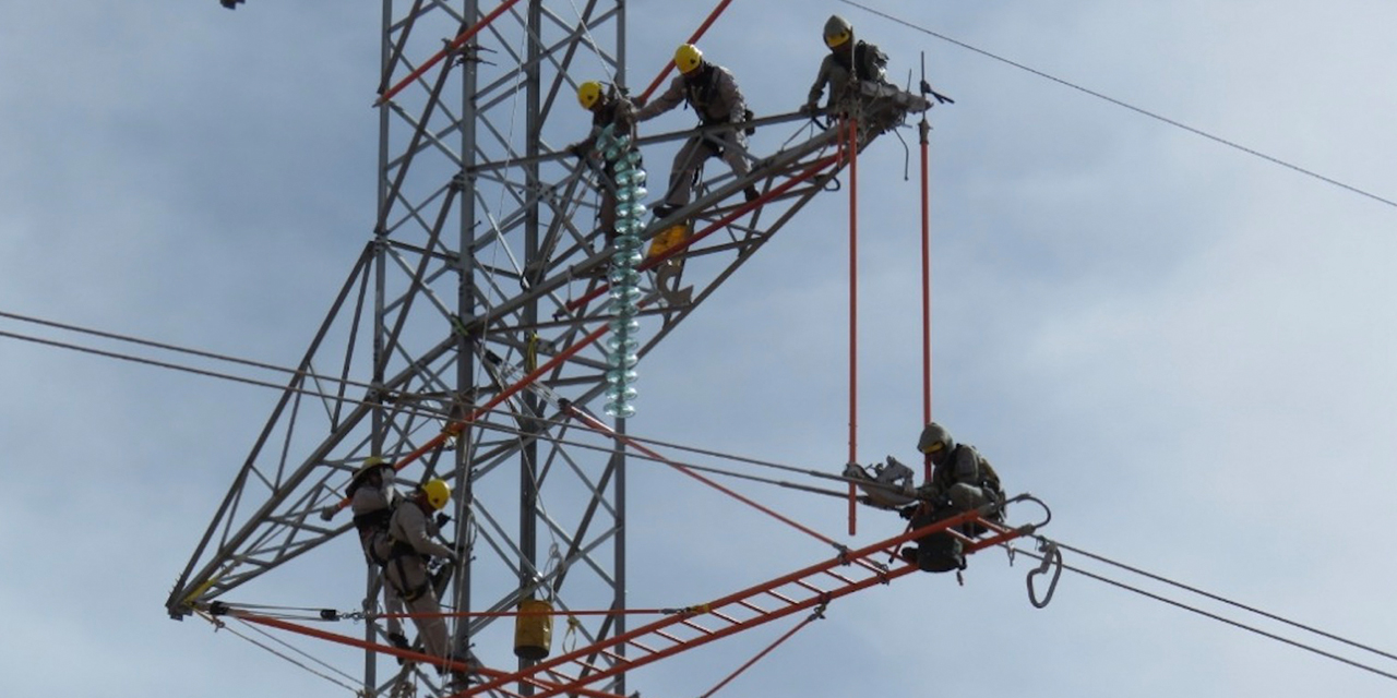 El Gobierno anuncia un proyecto de electrificación con Bs 19,7 millones