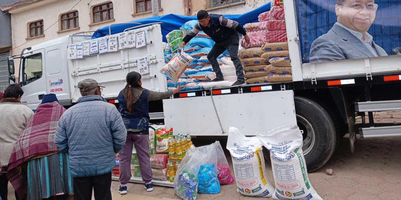 Emapa llegará con 10.000 toneladas de arroz y otros productos a 86 municipios paceños a partir del lunes