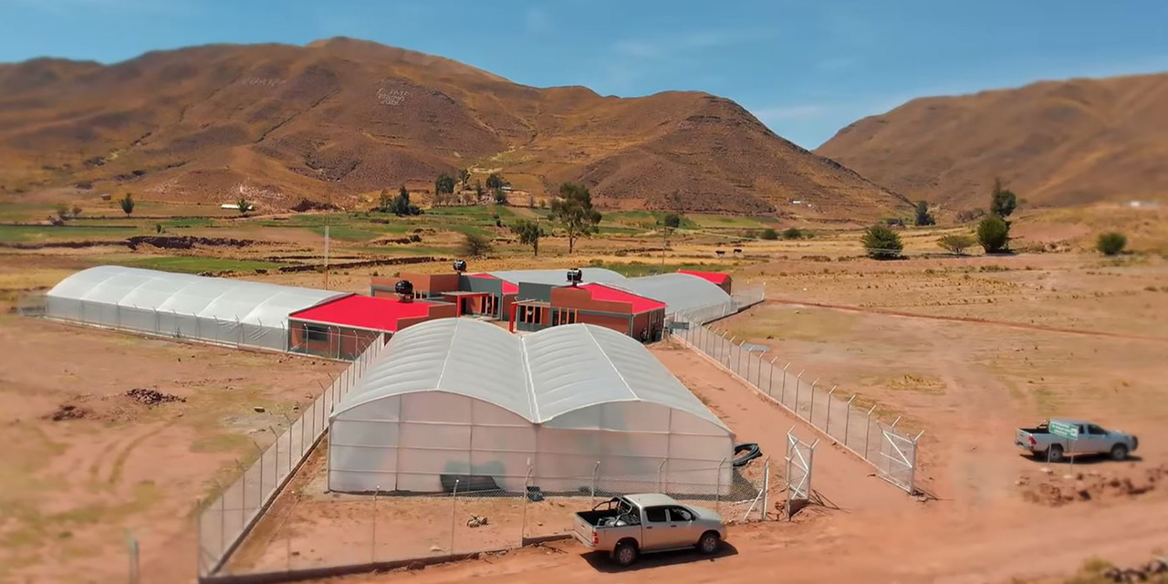 Lucho destaca el avance del 90% en el Centro de Producción de Forraje Verde