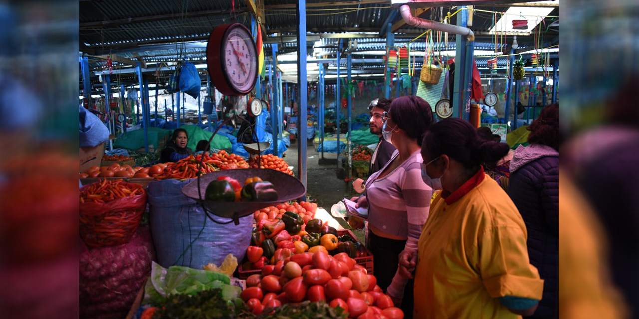 Economía boliviana logra mantener números positivos en crecimiento pese a sufrir “demasiados” ataques en 2024