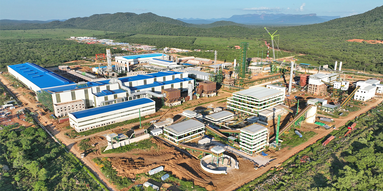 Bolivia inicia la era del acero con las primeras barras fabricadas en la Siderúrgica del Mutún 