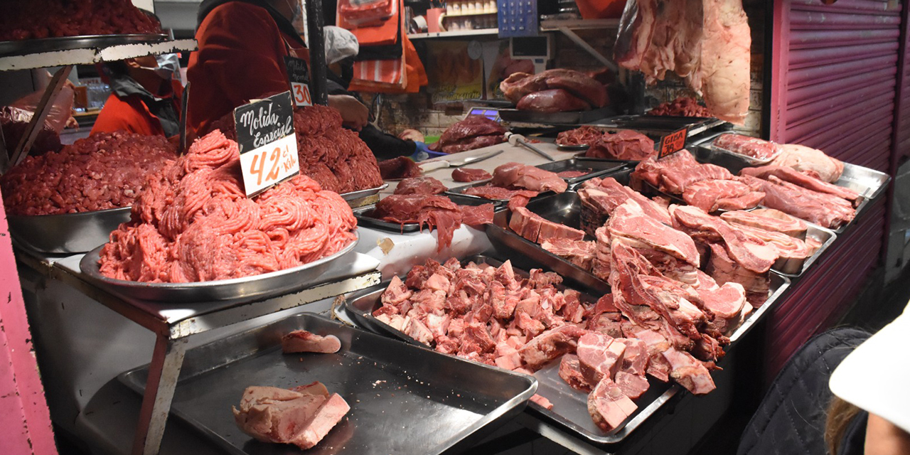 Gobierno: No hay razón para el alza en la carne y no debería superar los Bs 30 el kilo