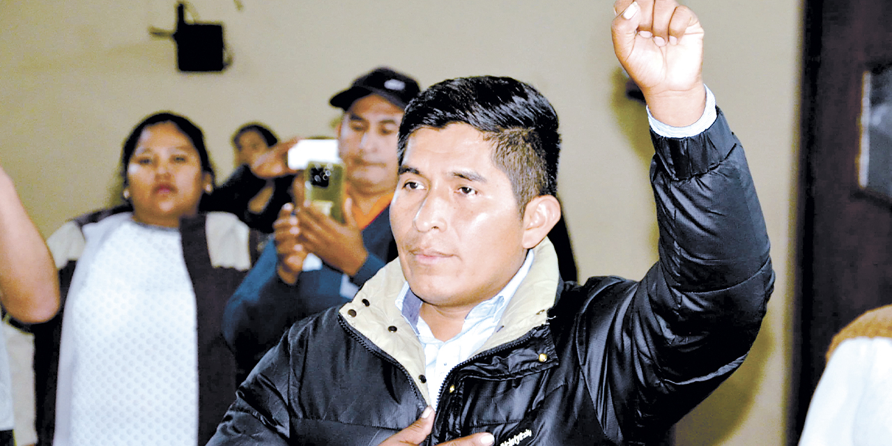El flamante director de Digprococa, Ramiro Canqui
