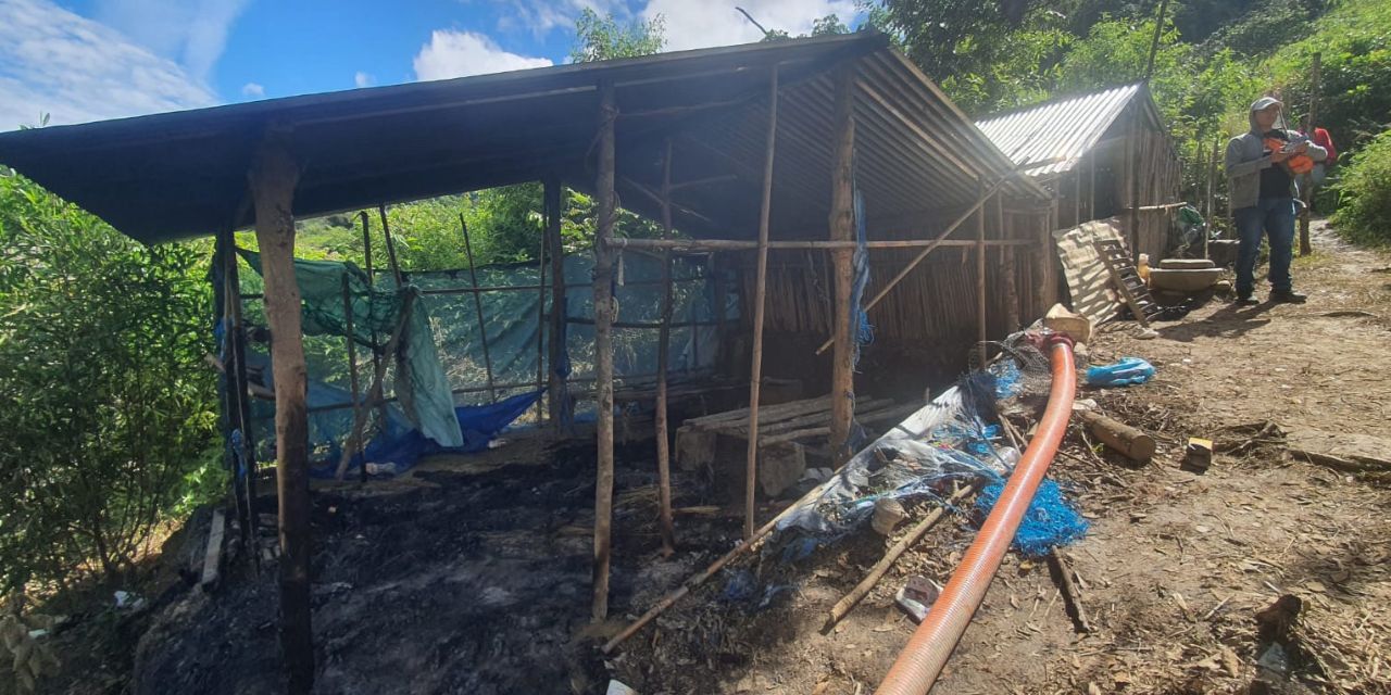 Los indicios y elementos de explotación minera encontrados por la AJAM en Arapata, La Paz.