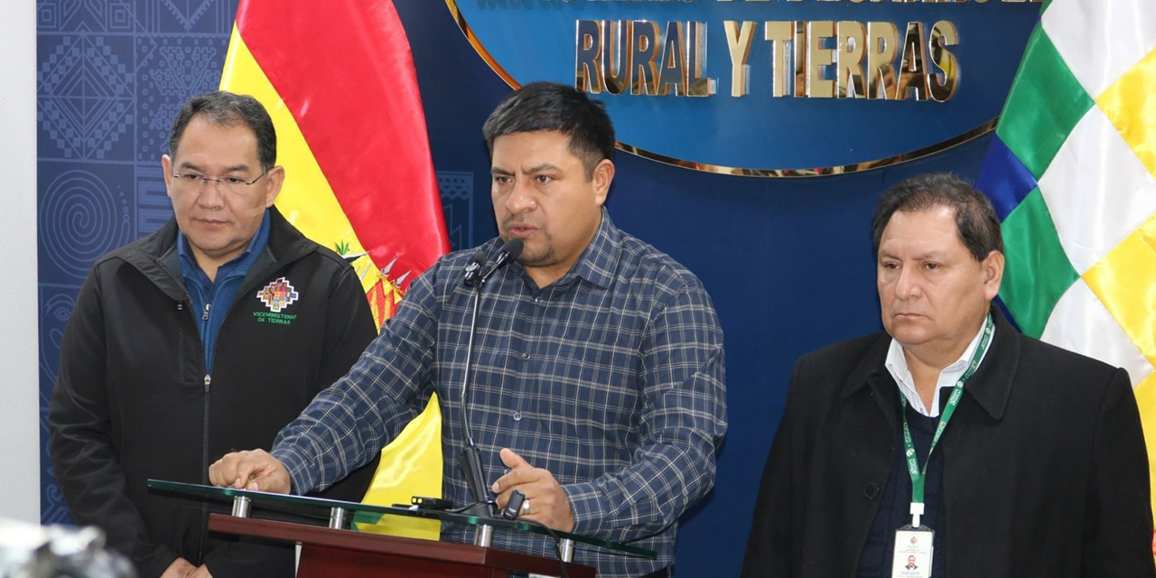 En solo tres días, bloqueos evistas provocan pérdida de Bs 120 millones en el agro, denuncia el Gobierno 