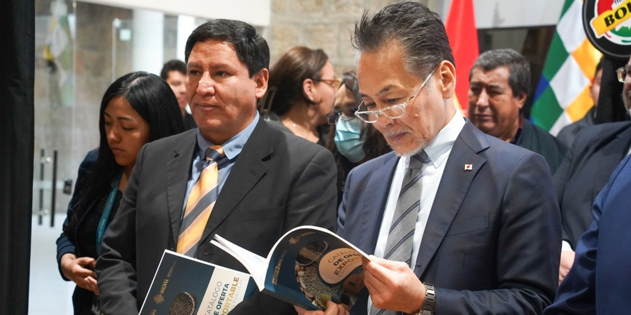 Bolivia presenta su catálogo de 39 productos estatales de exportación  