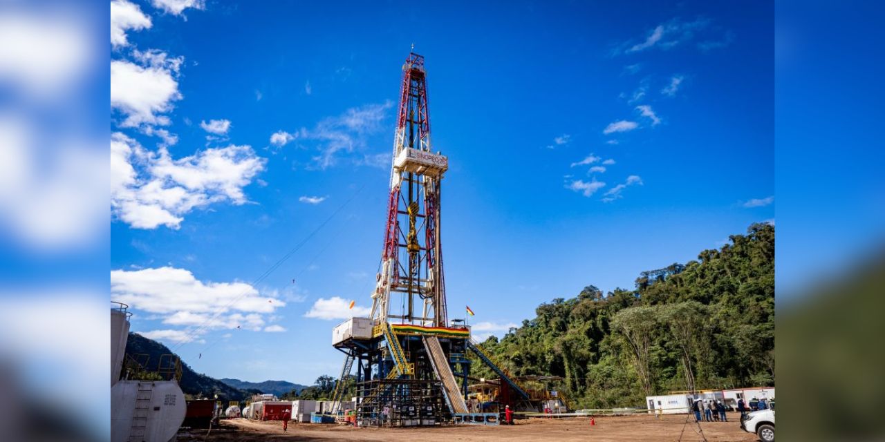 La infraestructura de uno de los pozos del Campo Churumas.