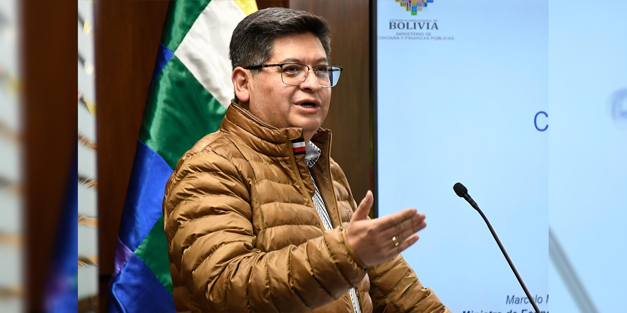 El Gobierno asegura que la deuda externa está en niveles adecuados