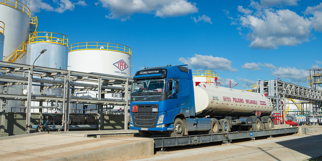 El Gobierno deja el presupuesto para la compra de carburantes hasta fin de año