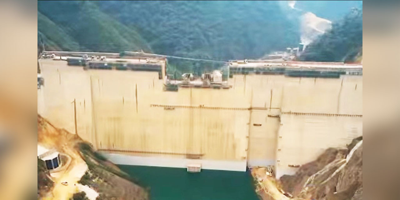Vista de la Hidroeléctrica Ivirizu en Cochabamba, con 91,8% de avance físico.