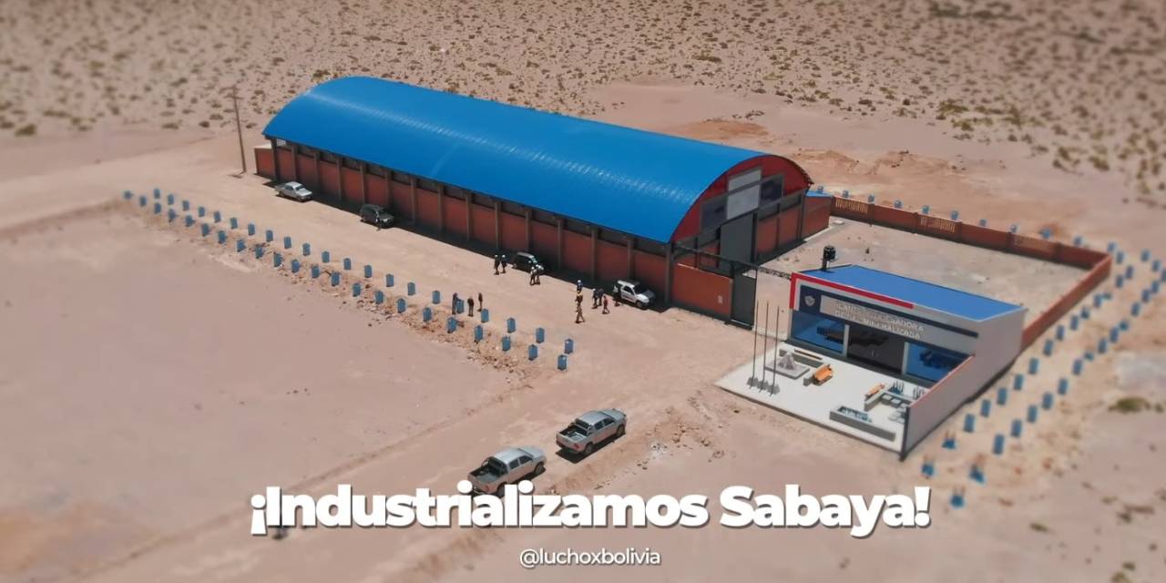 Planta Procesadora de Sal Mineralizada para Ganadería, en el municipio de Sabaya del departamento de Oruro. Foto Presidencia