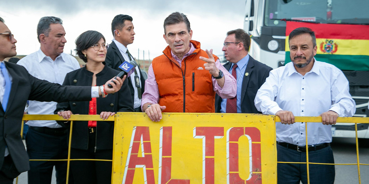 El presidente Paz da paso al arribo de los carburantes: ¡Adiós, Estado tranca!
