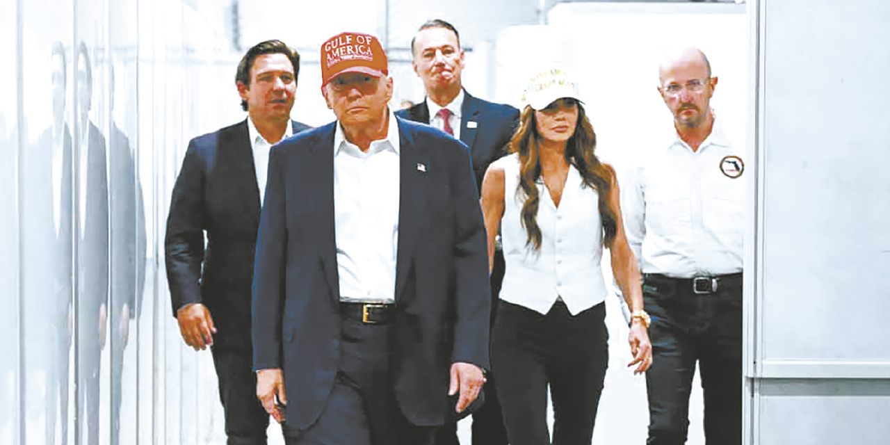 Dónald Trump recorrió la instalación de Alcatraz Caimán.