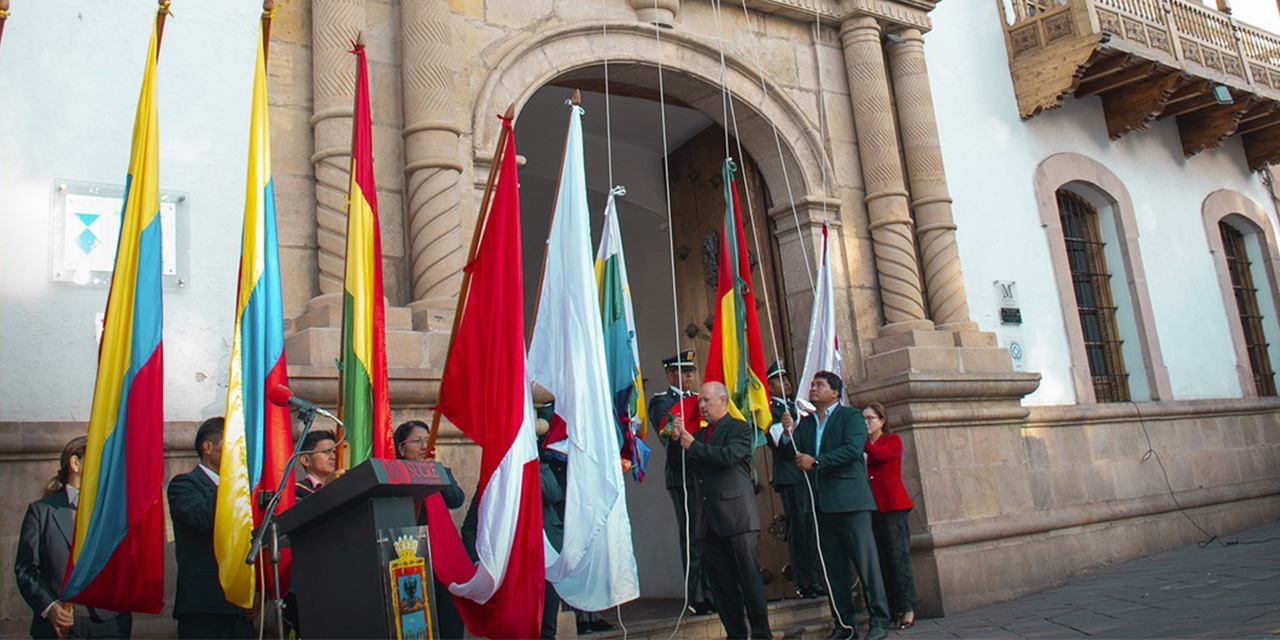 Decreto declara “2025 Bicentenario de Bolivia” con embanderamiento general