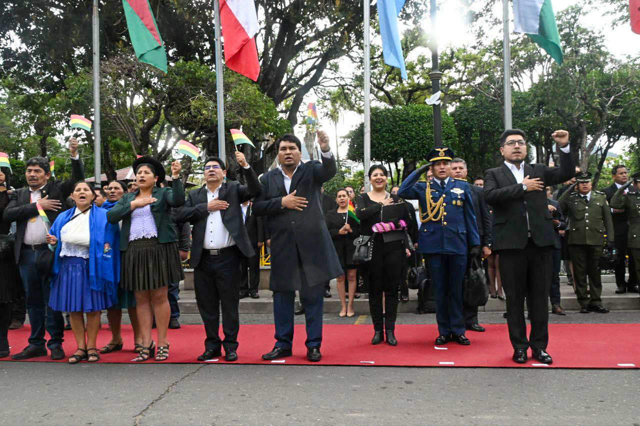 POL BICENTENARIO PRESIDENCIA