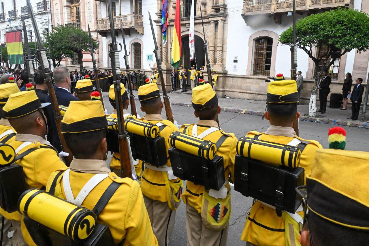 POL BICENTENARIO PRESIDENCIA 9