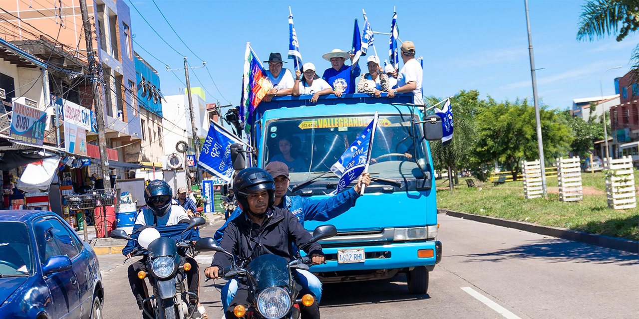 Con una caravana comienza en Santa Cruz el apoyo a la candidatura de Arce