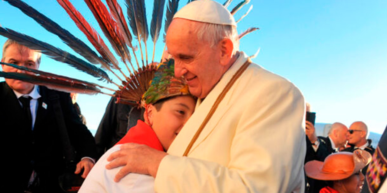 El papa en su visita a Santa Cruz. Foto: Archivo APG