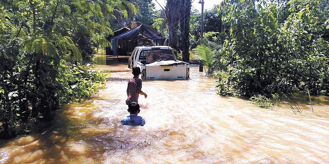 Las inundaciones golpean a varios municipios del país.