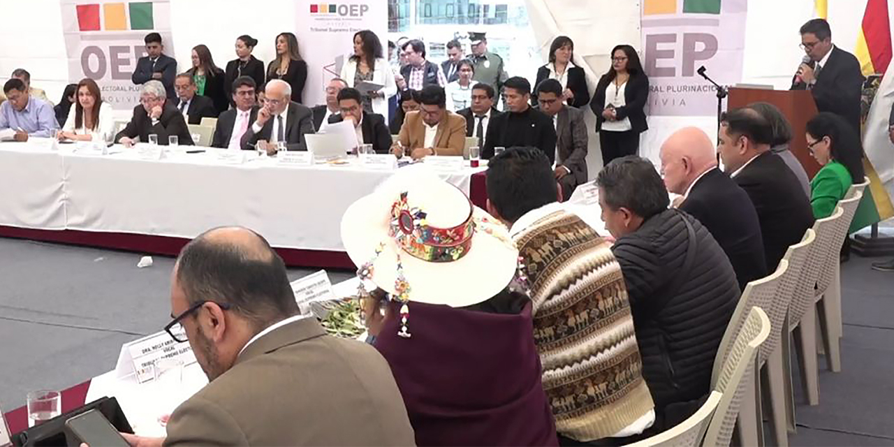 Gobierno recuerda que las elecciones se respaldan en un compromiso asumido por diferentes actores