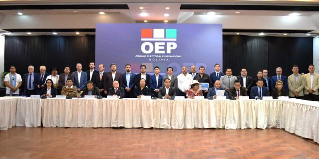 Encuentro Multipartidario sella 12 acuerdos y confirma las elecciones para el 17 de agosto  