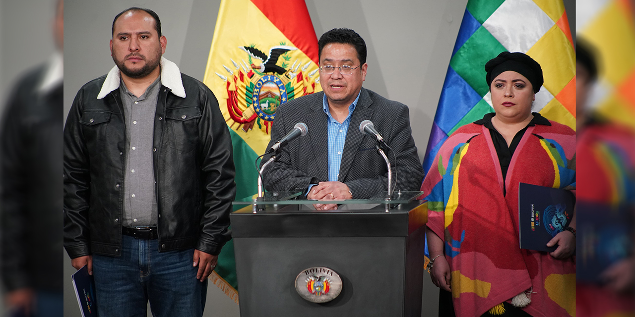 Gobierno denunciará a Evo por la vía penal por siete delitos, entre ellos por terrorismo 