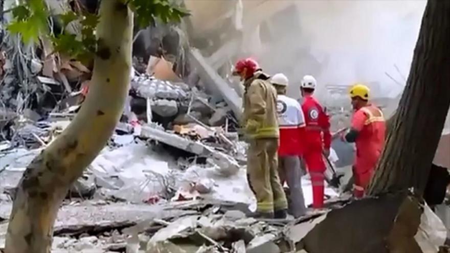 POL BOMBARDEO RESCATE