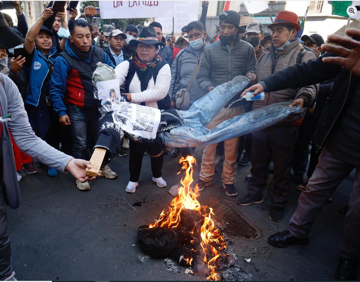 ULT VIOLENCIA EVISTAS