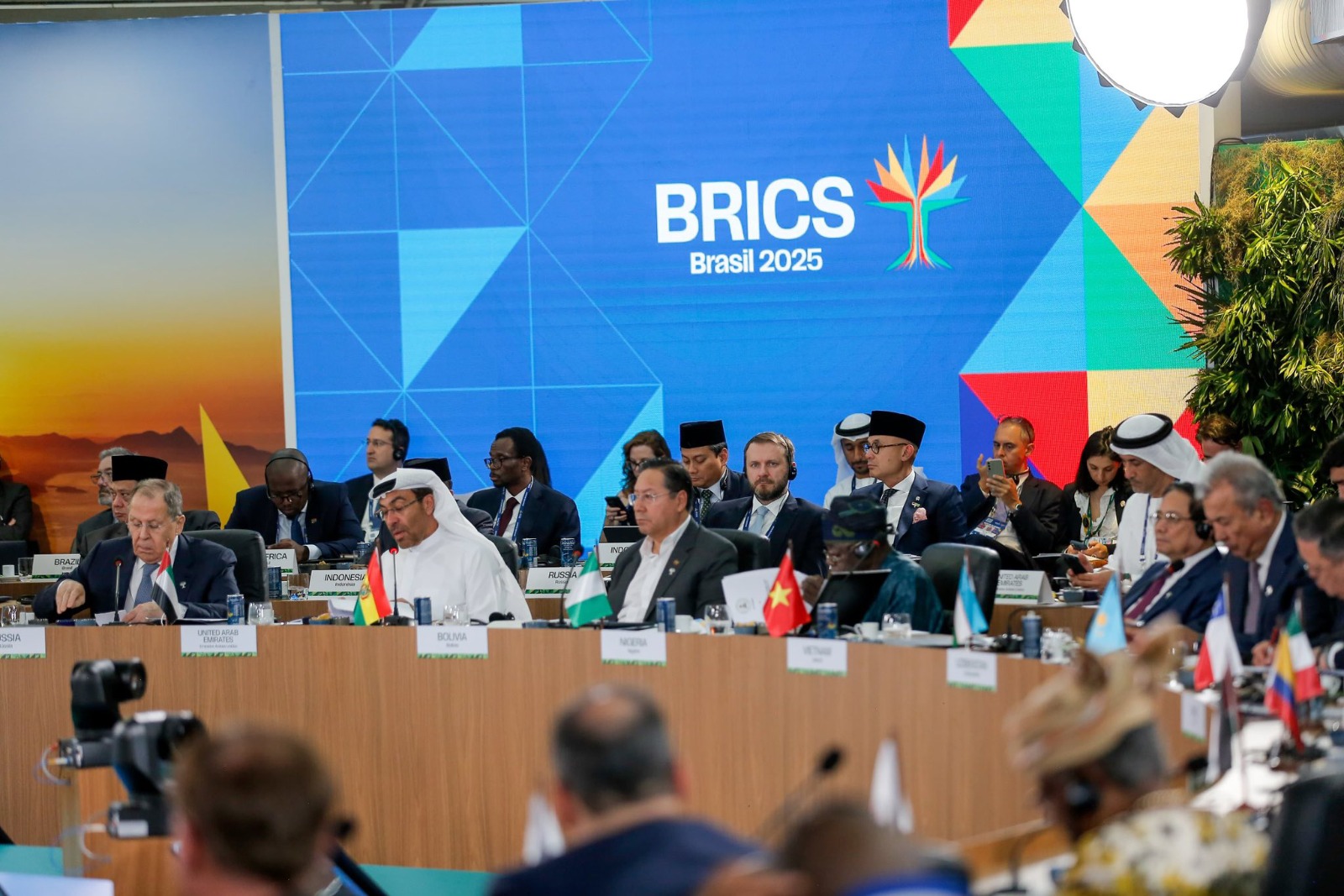 ARCE BRICS TRUM 080725