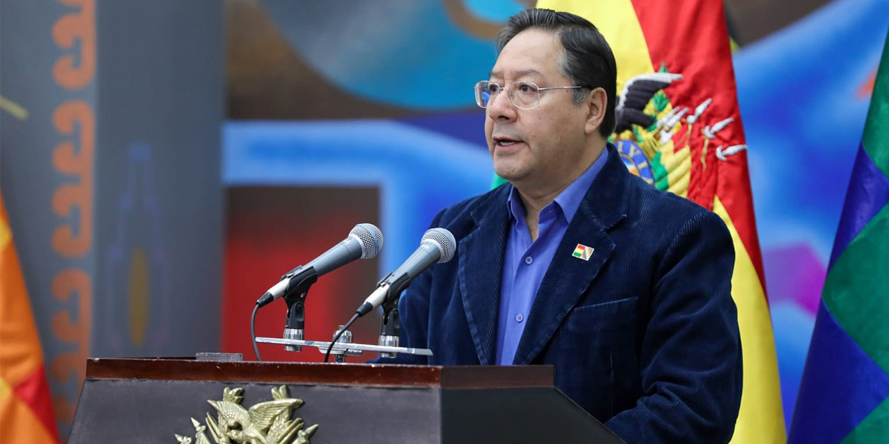 Presidente cuestiona vacío  programático en la campaña