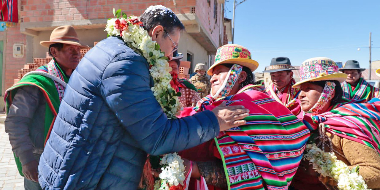 Luis Arce asegura que solo el MAS garantiza obras e inversión en municipios del área rural
