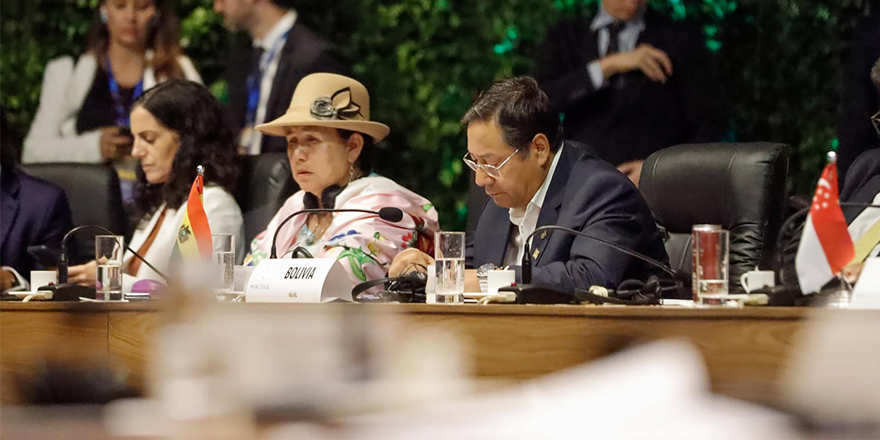 Bolivia participa como socio activo en la cumbre del Mercosur en Argentina