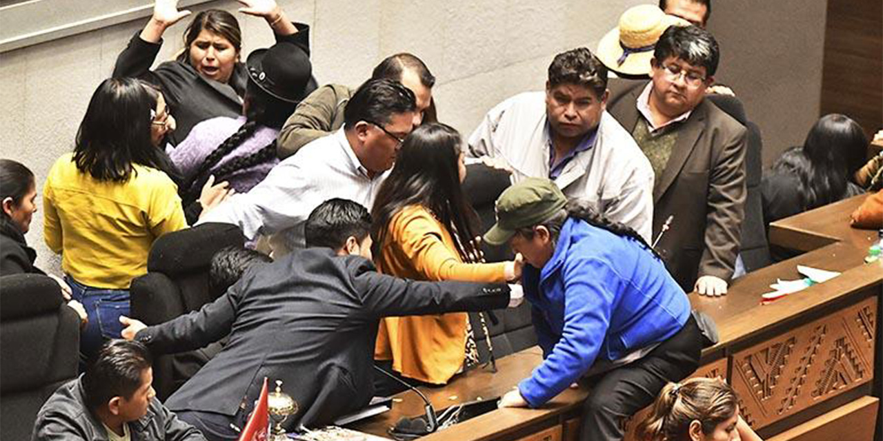 Una prematura electoralización de Evo y otros opositores intentó destruir a Bolivia y asedió la gestión de Luis Arce