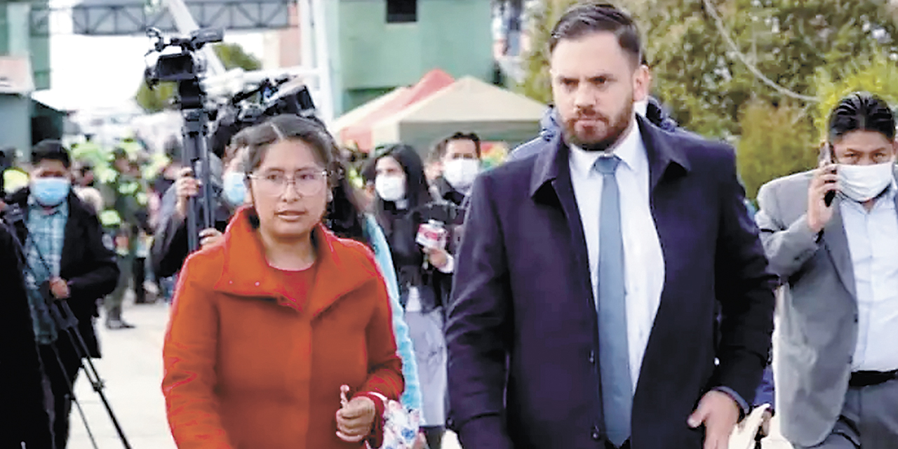 Eva Copa junto a Eduardo Del Castillo