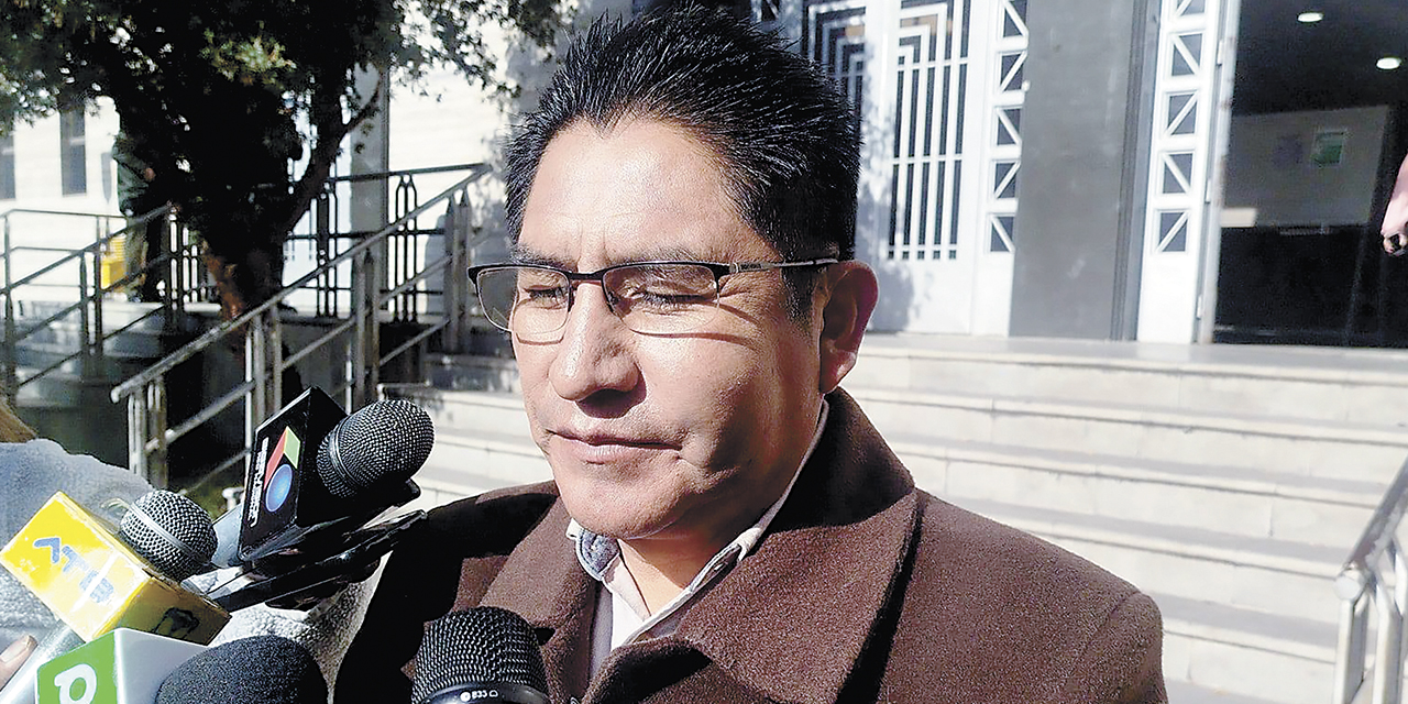 El presidente de la Alianza Popular, Félix Patzi.
