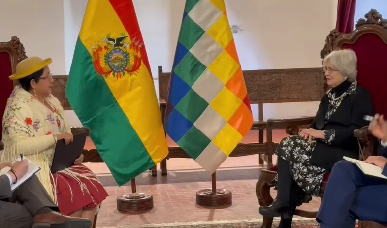 BOLIVIA GALA2 05 08