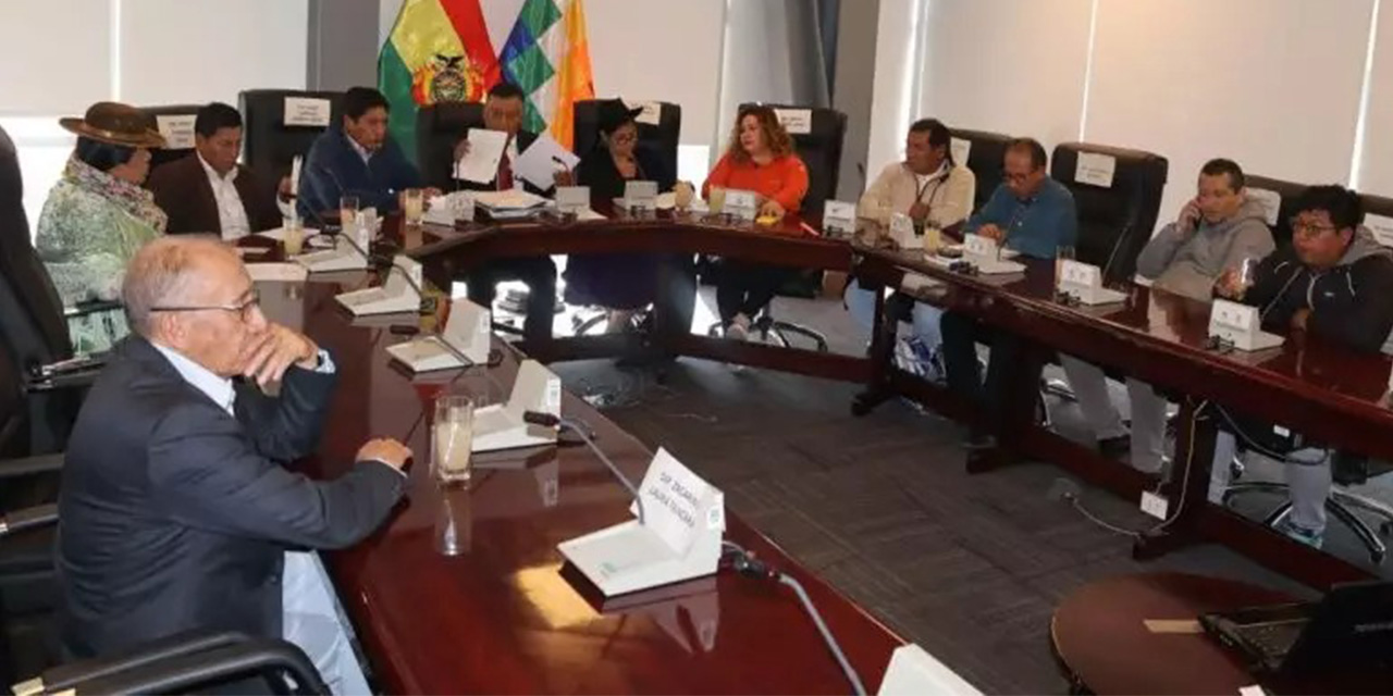 Diputados aprueban leyes clave para la economía y conectividad vial 