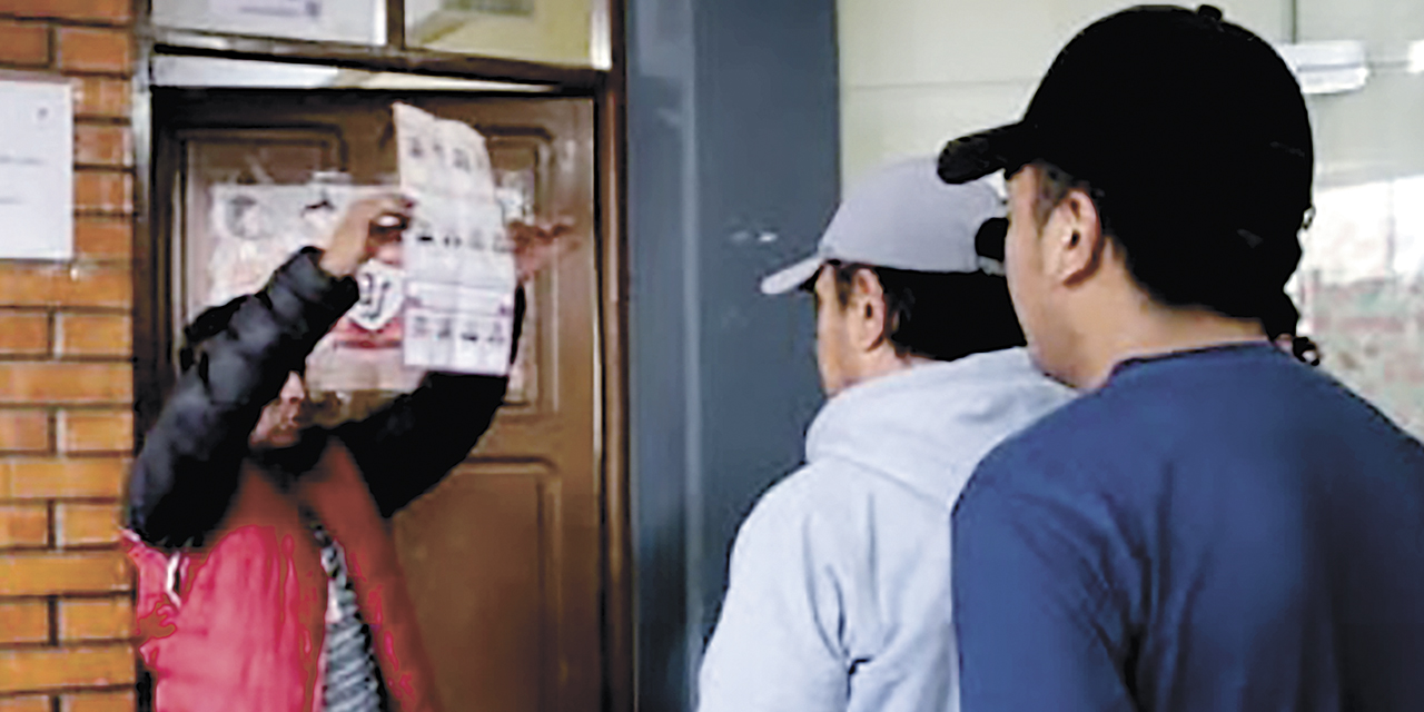 El domingo 17 de agosto 7,9 millones de bolivianos acudirán a las urnas.